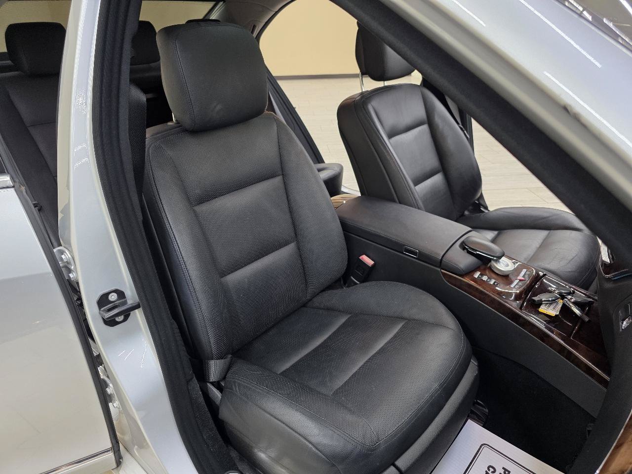 Used 2010 Mercedes-Benz S 550 image 20