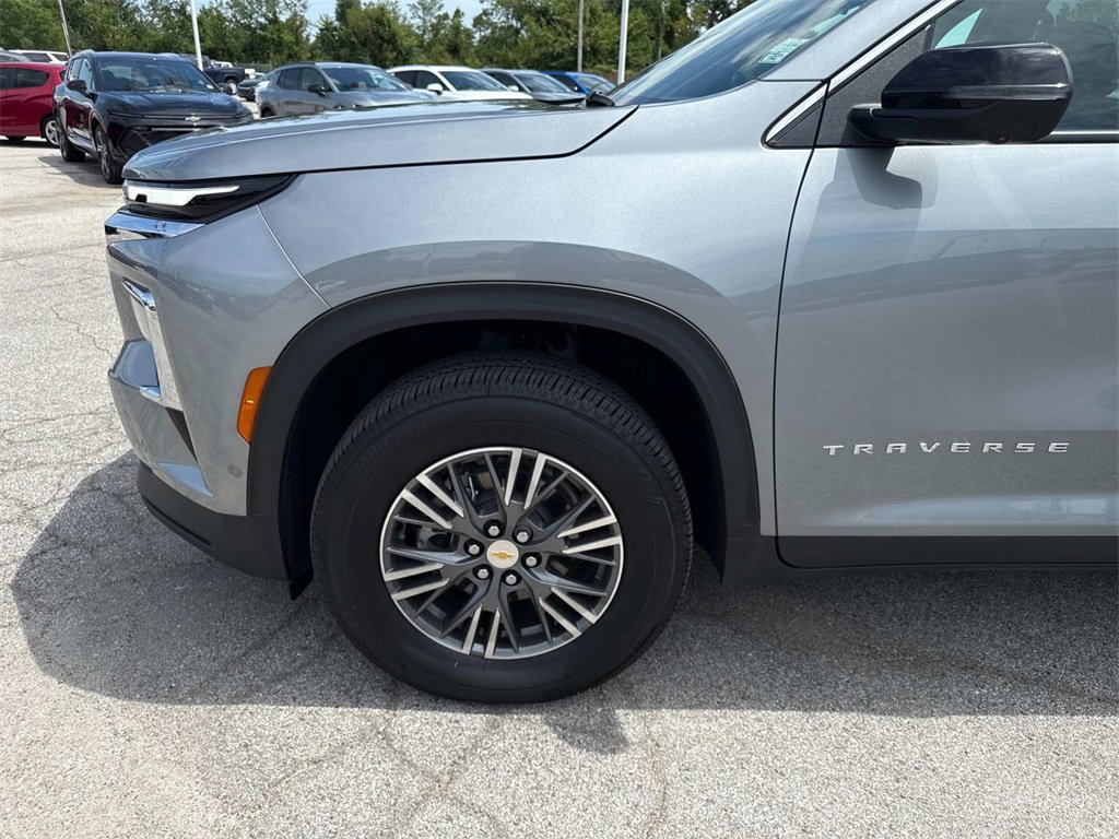 New 2025 Chevrolet Traverse LT w/ Enhanced Driving Package image 29