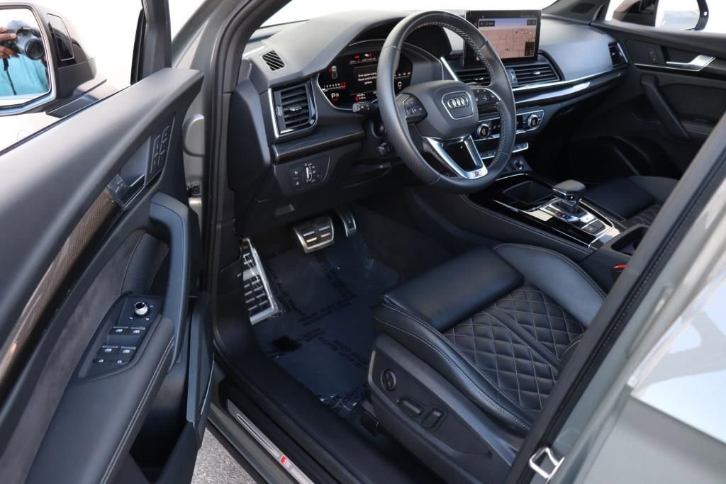 Used 2023 Audi SQ5 Premium Plus w/ Premium Plus Package image 16