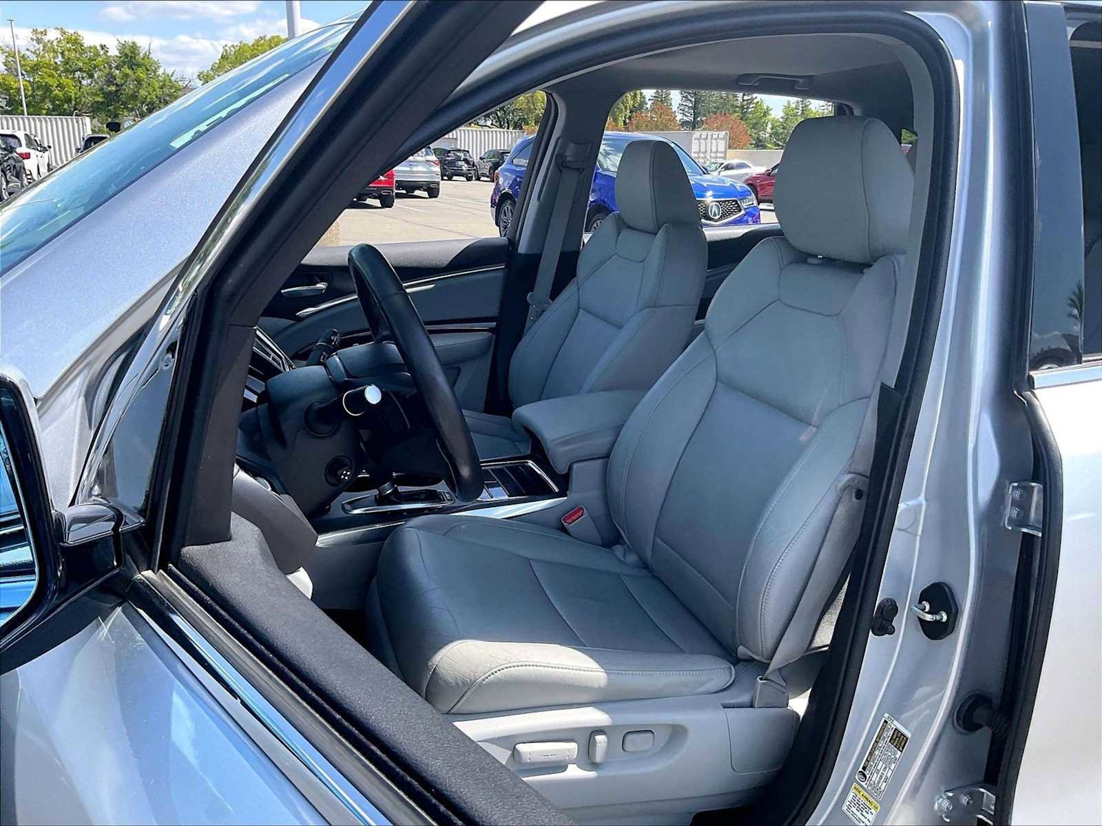 Used 2015 Acura MDX FWD image 26