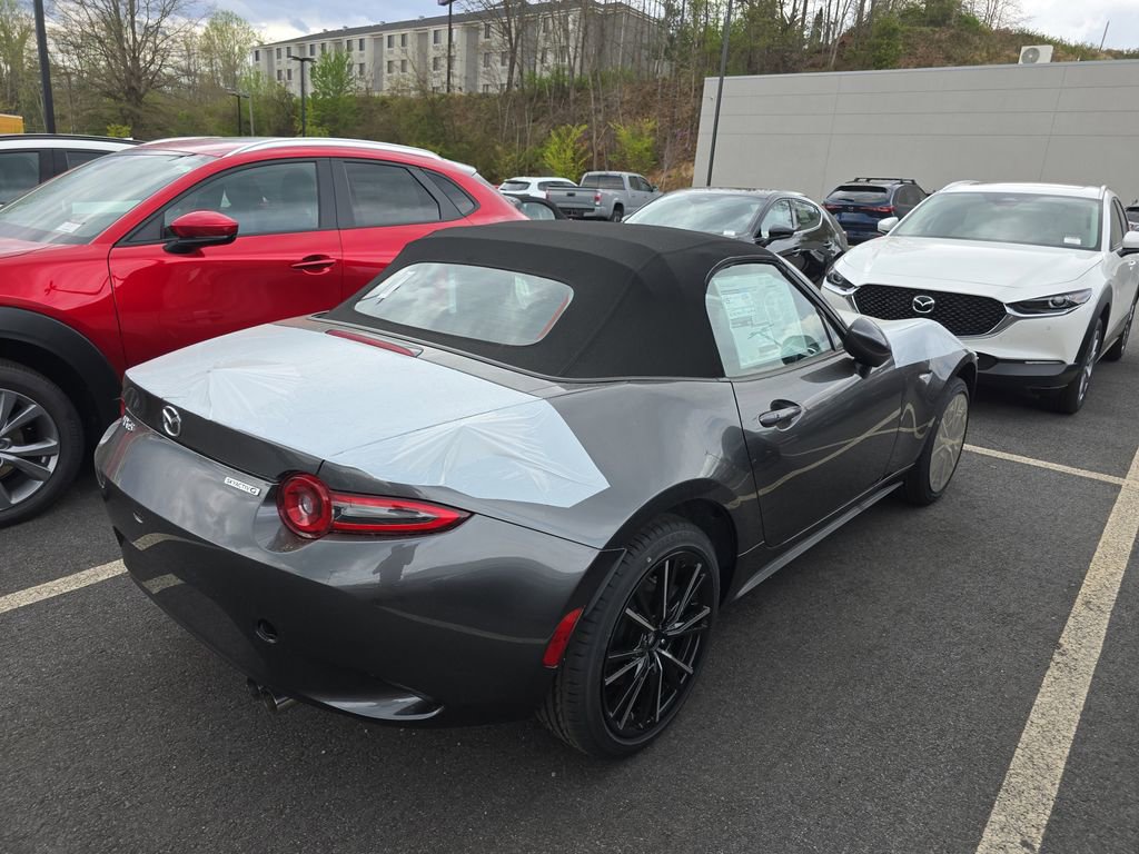New 2026 MAZDA MX-5 Miata Grand Touring RWD image 2