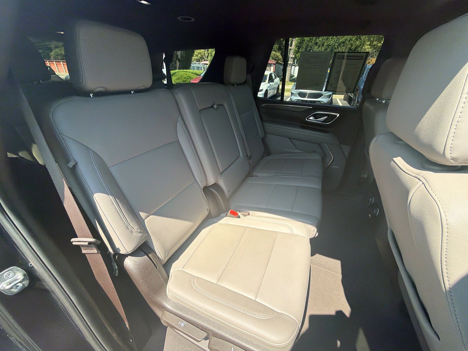 Used 2024 Chevrolet Tahoe LT AWD/4WD image 28