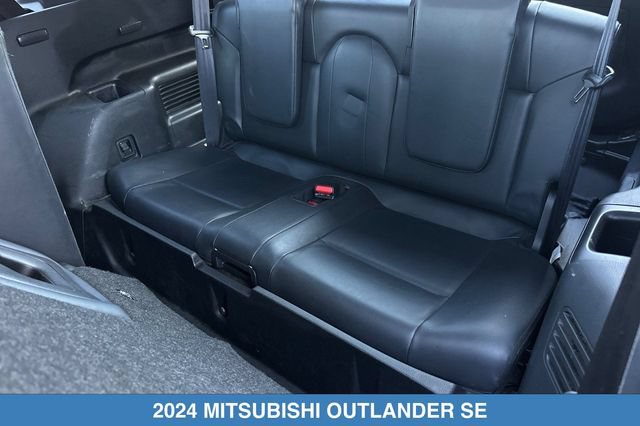 Used 2024 Mitsubishi Outlander SE AWD/4WD image 17