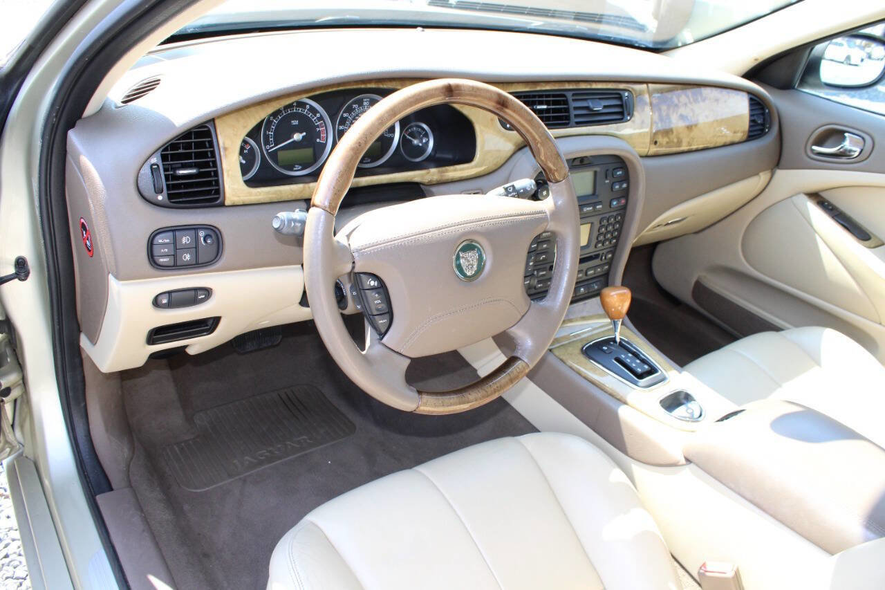 Used 2006 Jaguar S-TYPE 3.0 image 13