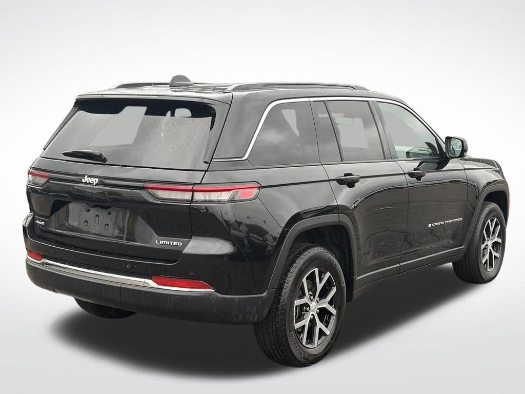 Used 2025 Jeep Grand Cherokee Limited AWD/4WD image 6