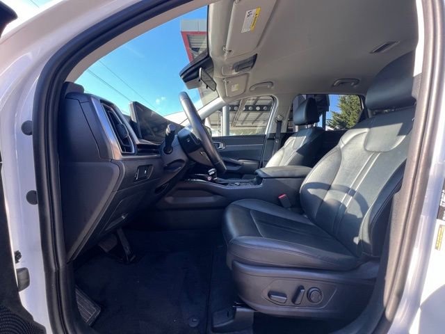 Certified 2024 Kia Sorento S image 12