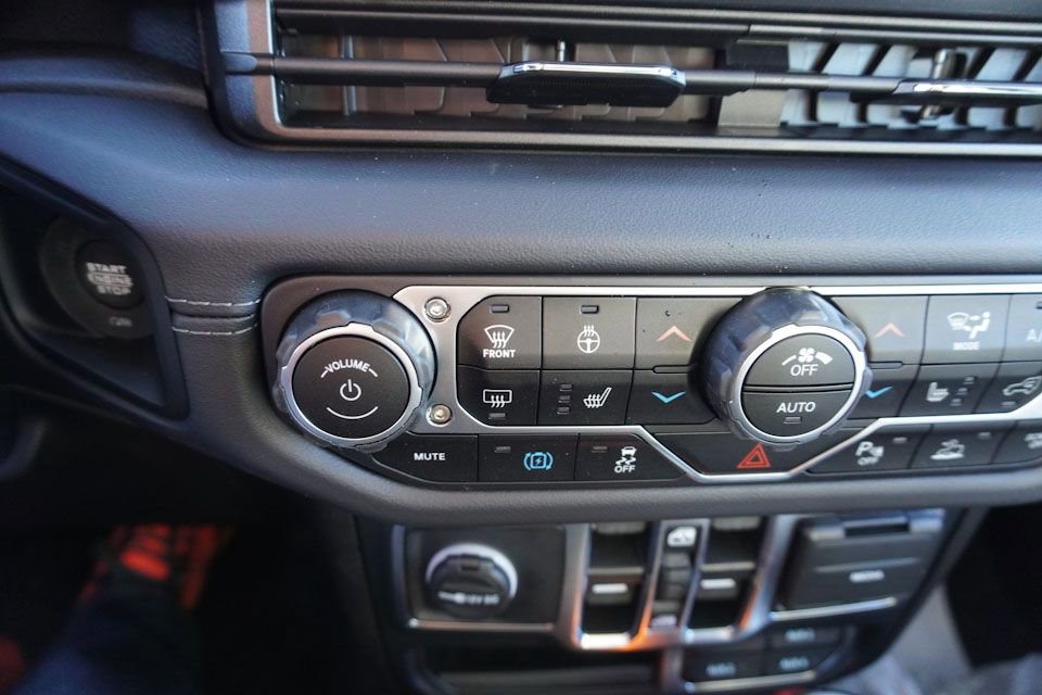 New 2025 Jeep Wrangler Unlimited Sahara w/ Safety Group image 13