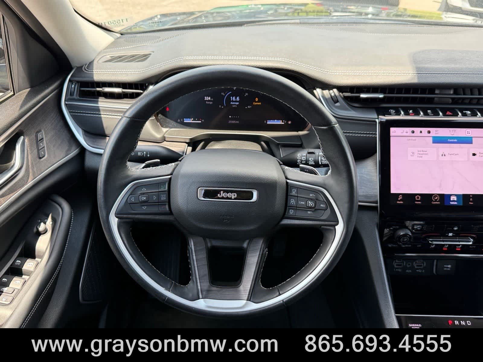 Used 2022 Jeep Grand Cherokee L Limited AWD/4WD image 23