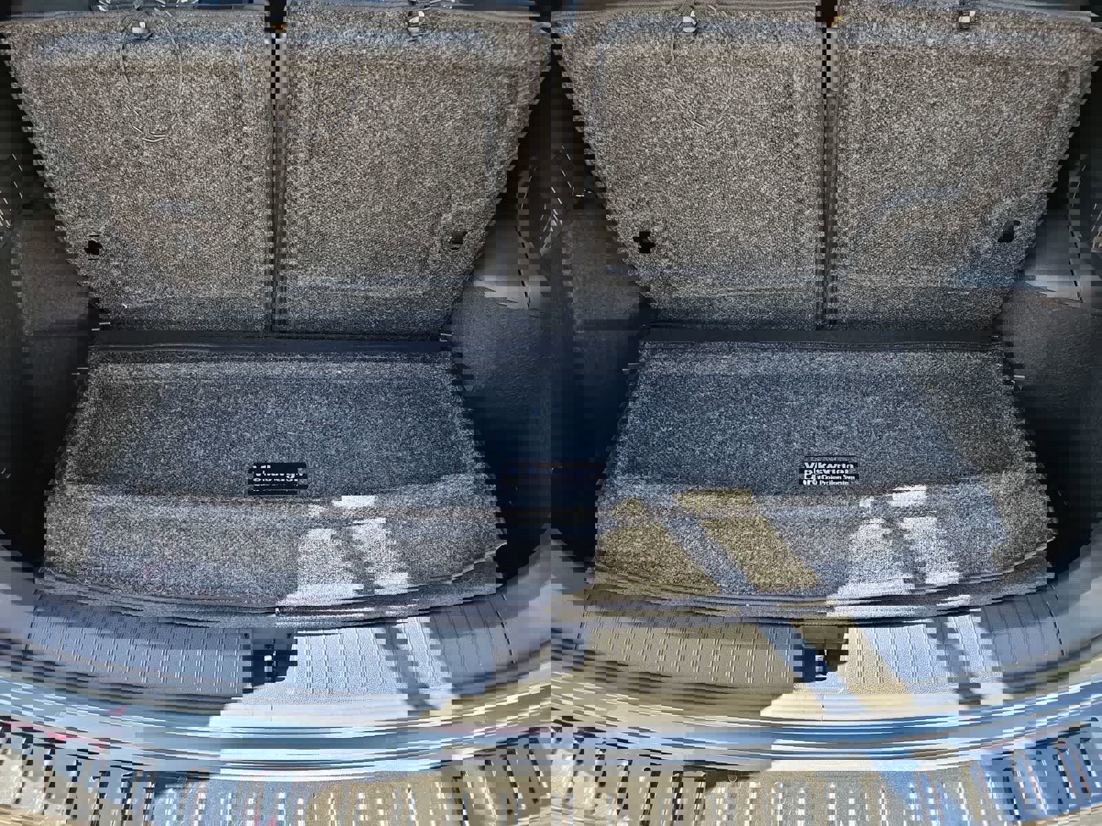 Used 2024 Volkswagen Tiguan SE R-Line image 33