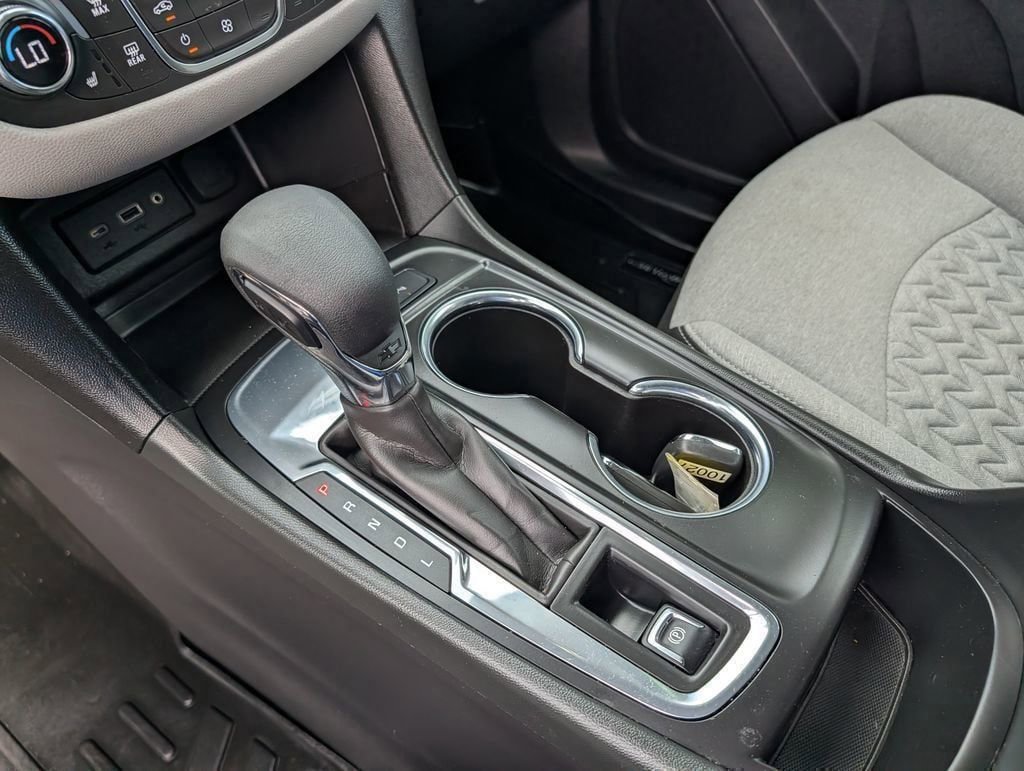 Used 2023 Chevrolet Equinox LT w/ Driver Convenience Package FWD image 21