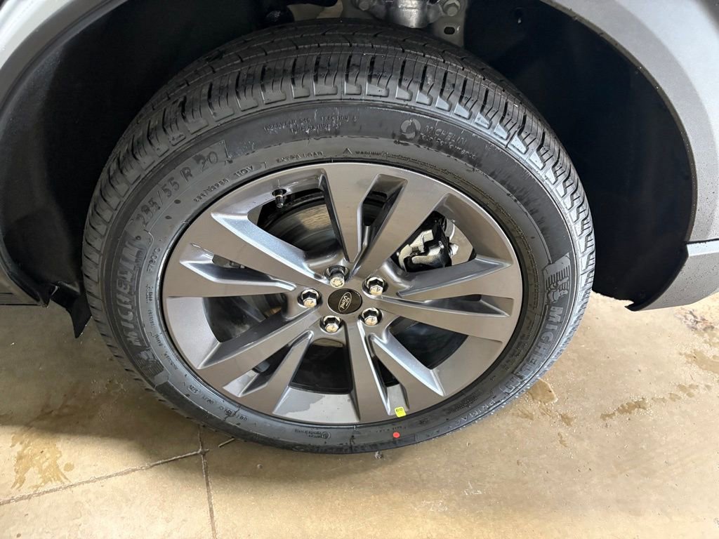 New 2026 Ford Explorer Active w/ Active Comfort Package image 27