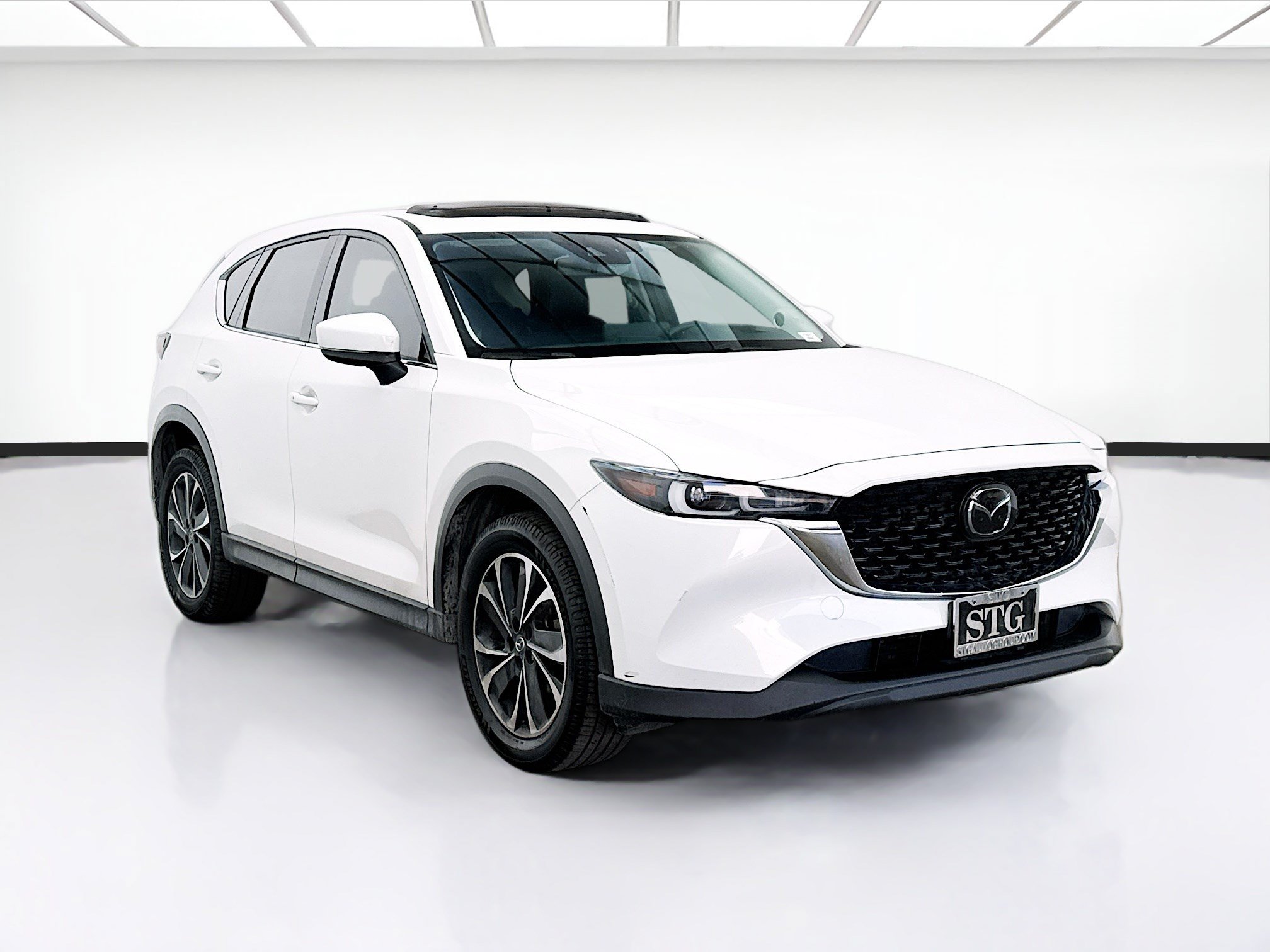 Used 2023 MAZDA CX-5 AWD 2.5 S w/ Premium Plus Pkg image 3