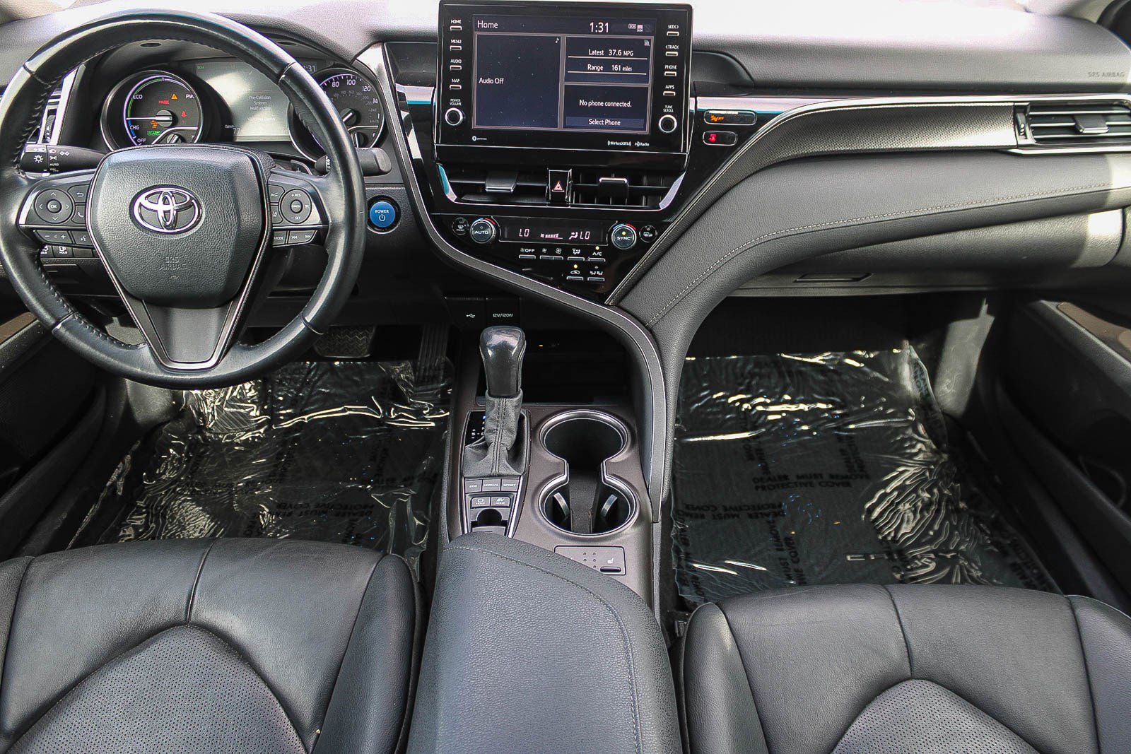 Used 2022 Toyota Camry XSE image 13