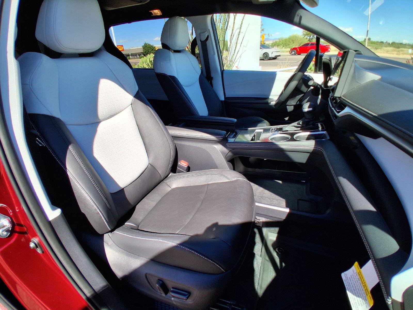 New 2026 Toyota Sienna XSE FWD image 26