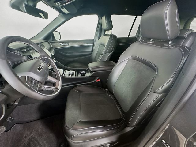 New 2026 Jeep Grand Cherokee Altitude image 23