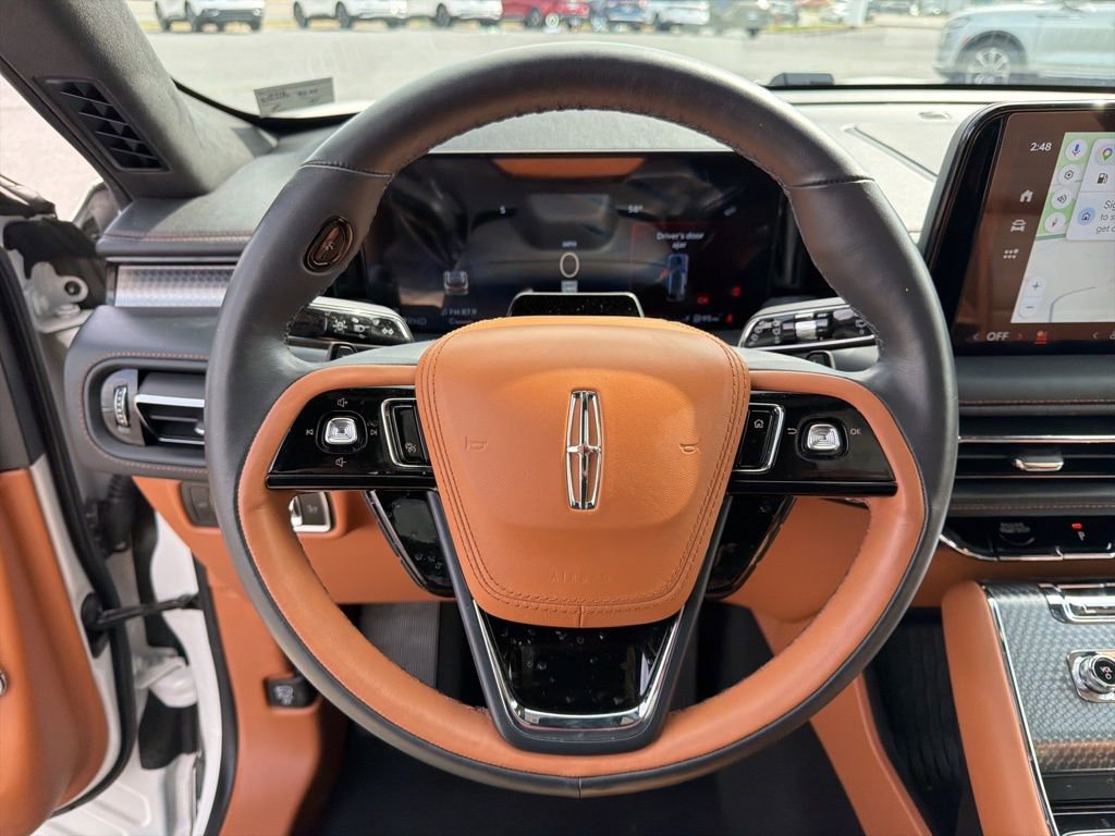 Certified 2025 Lincoln Aviator Black Label w/ Black Label Special Edition AWD/4WD image 30