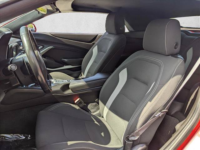 Used 2017 Chevrolet Camaro LT RWD image 15