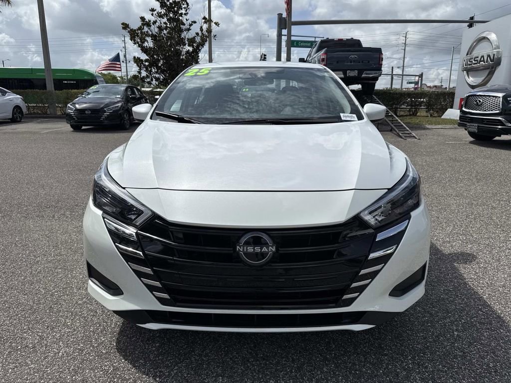 Used 2025 Nissan Versa SV FWD image 9