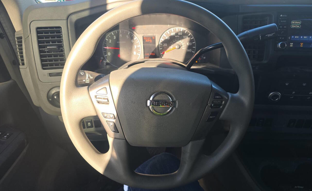 Used 2021 Nissan NV 2500 SV image 10