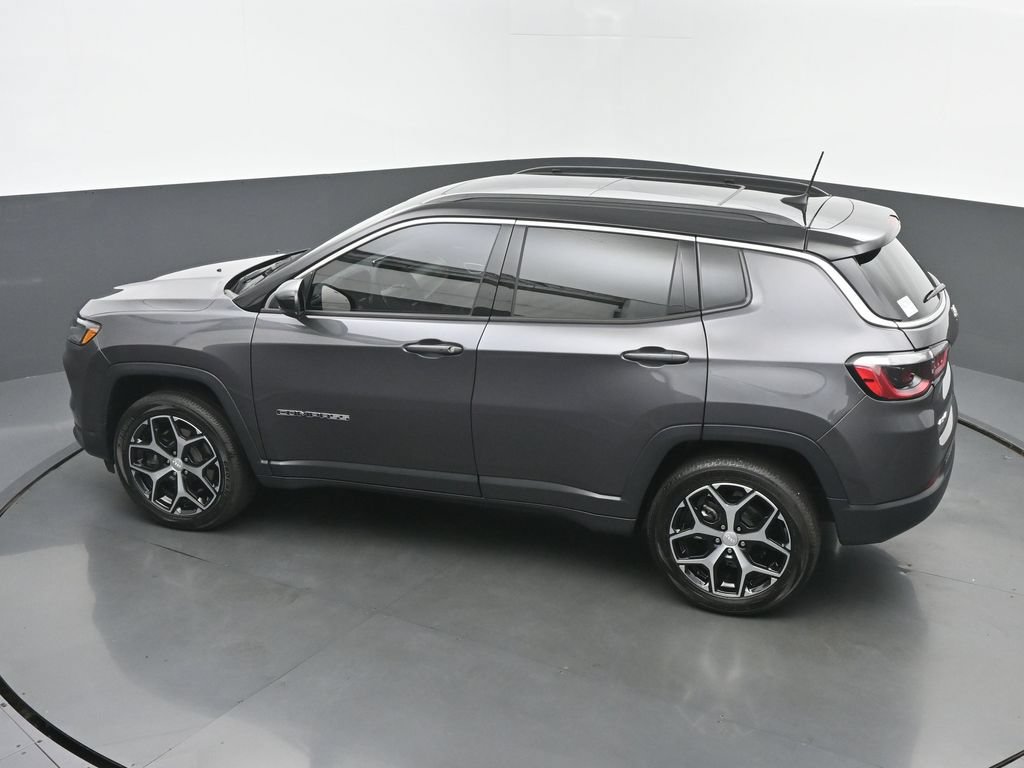 Used 2024 Jeep Compass Limited w/ Sun and Sound Group AWD/4WD image 43