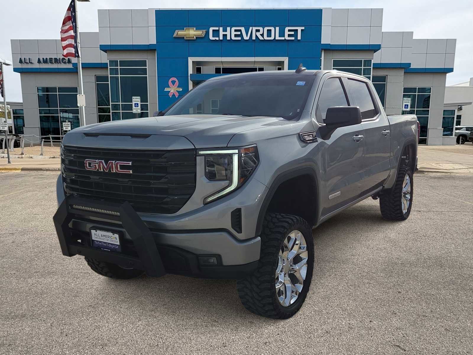 Used 2024 GMC Sierra 1500 Elevation image 1