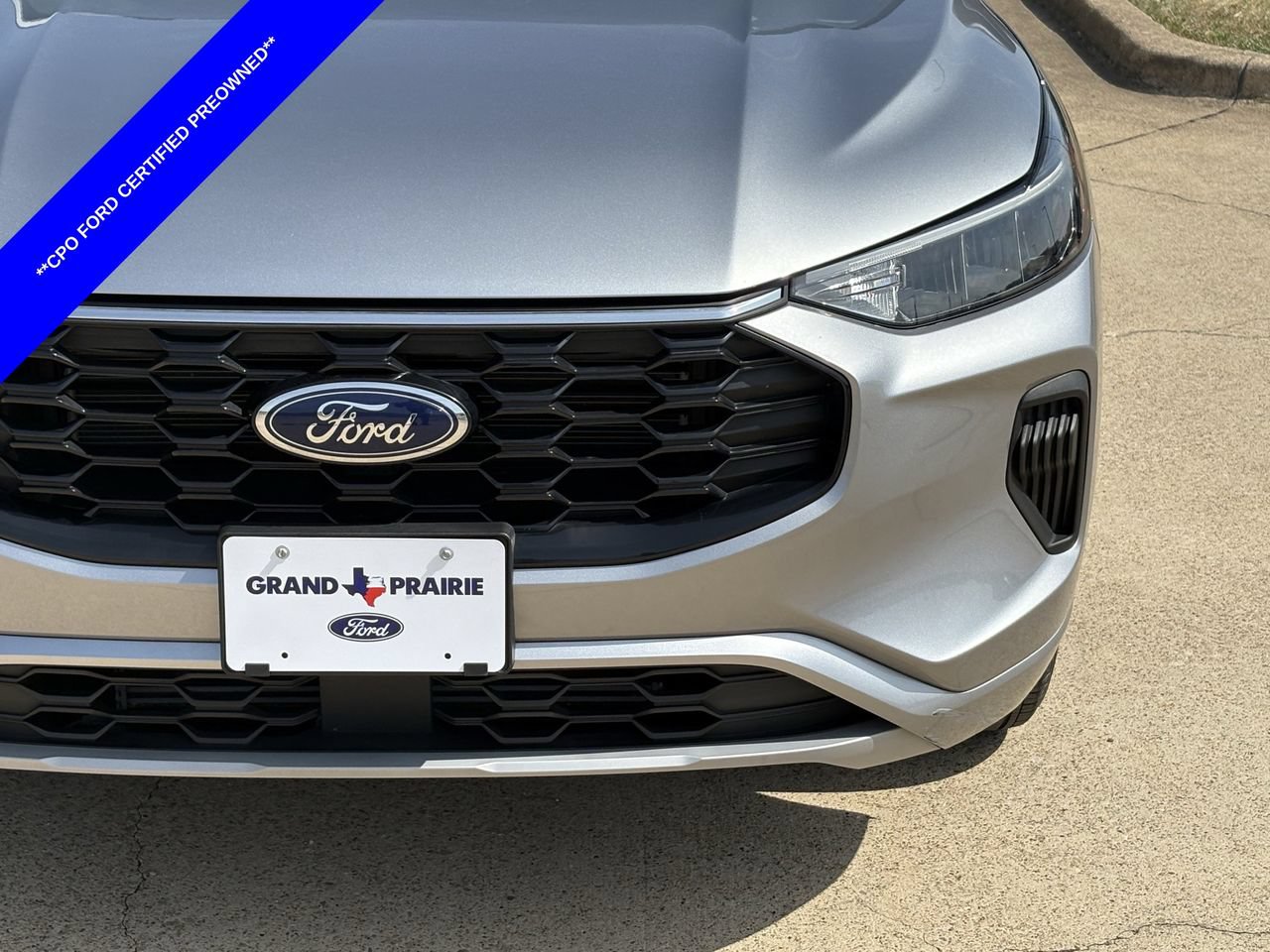 Used 2024 Ford Escape ST-Line w/ Tech Pack #1 FWD image 10
