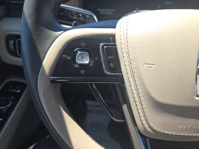 Used 2023 Lincoln Aviator Reserve w/ Equipment Group 201A AWD/4WD image 34