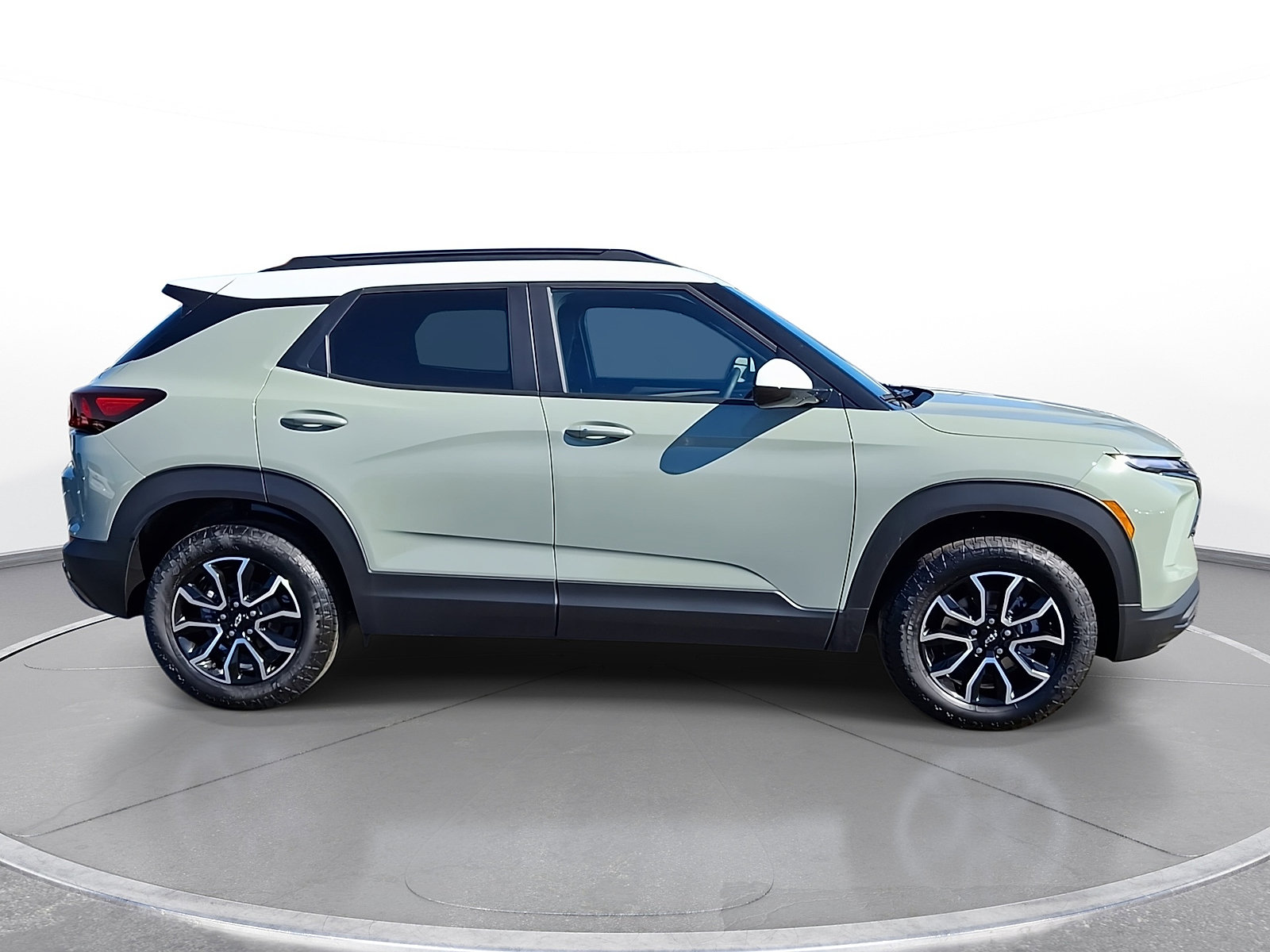 New 2026 Chevrolet TrailBlazer ACTIV w/ Convenience Package AWD/4WD image 9