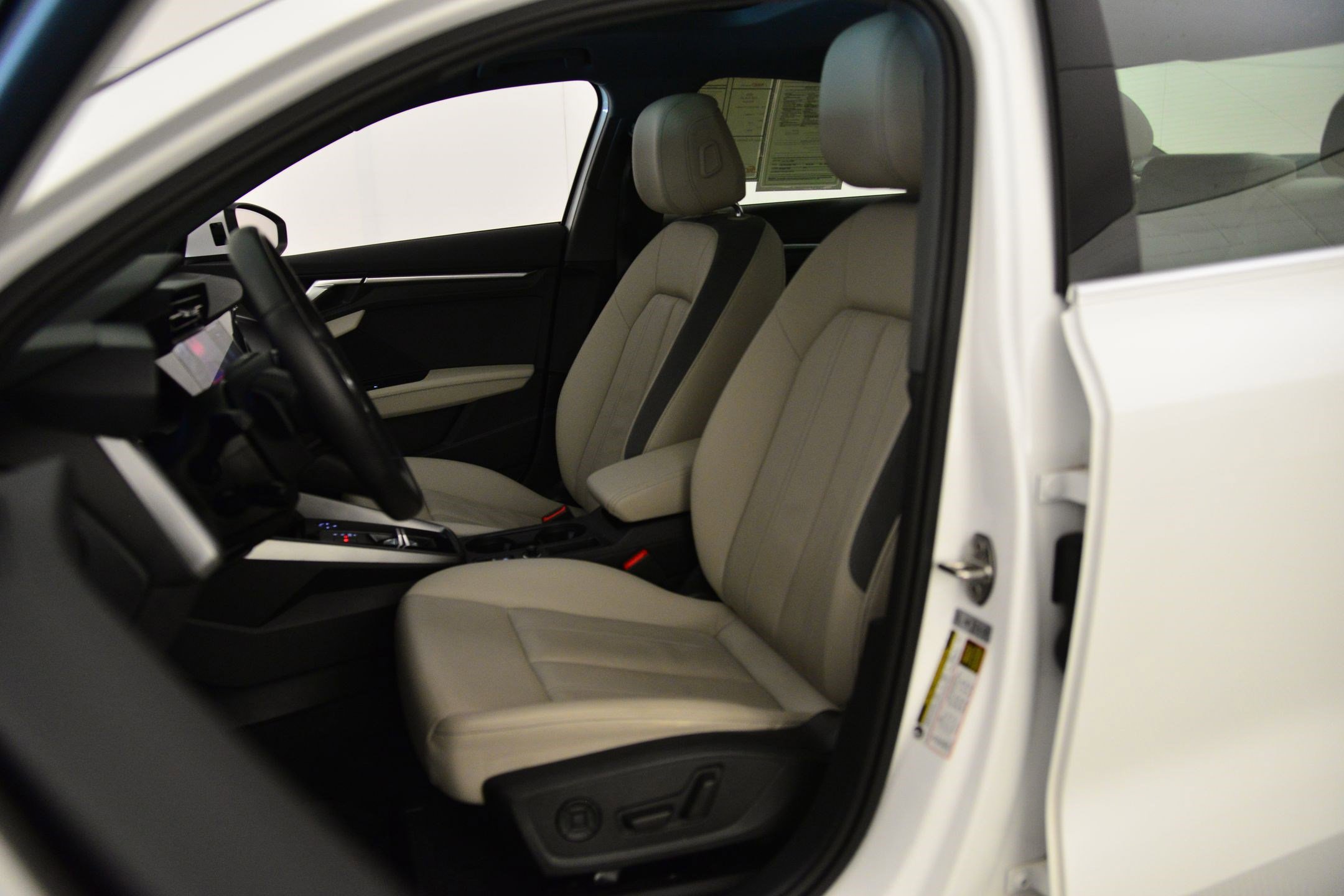 Used 2023 Audi A3 2.0T Premium w/ Convenience Package image 4