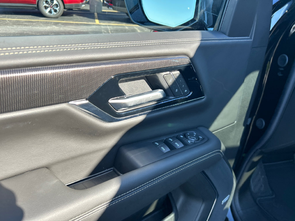 New 2027 GMC Yukon Elevation w/ Elevation Preferred Package AWD/4WD image 17
