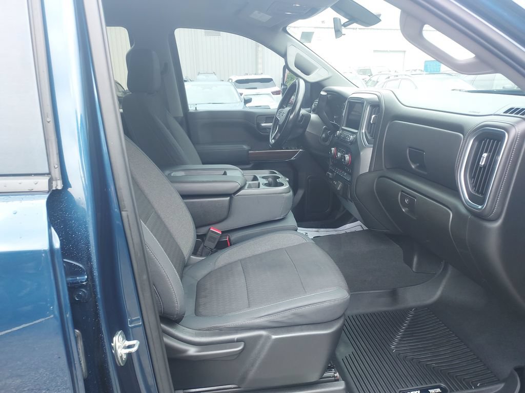 Used 2019 Chevrolet Silverado 1500 LT w/ All-Star Edition AWD/4WD image 32