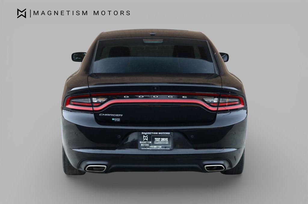 Used 2022 Dodge Charger SXT w/ Leather Interior Group image 8