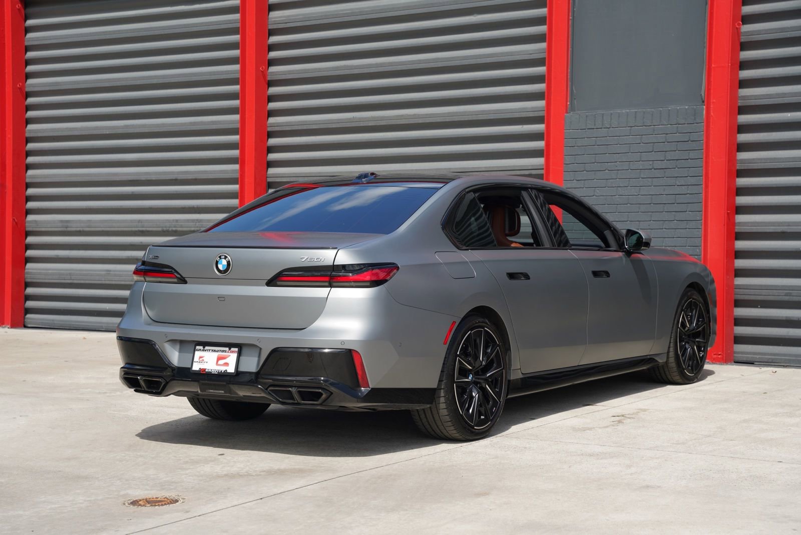 Used 2023 BMW 760i xDrive w/ Luxury Rear Seating Package image 11