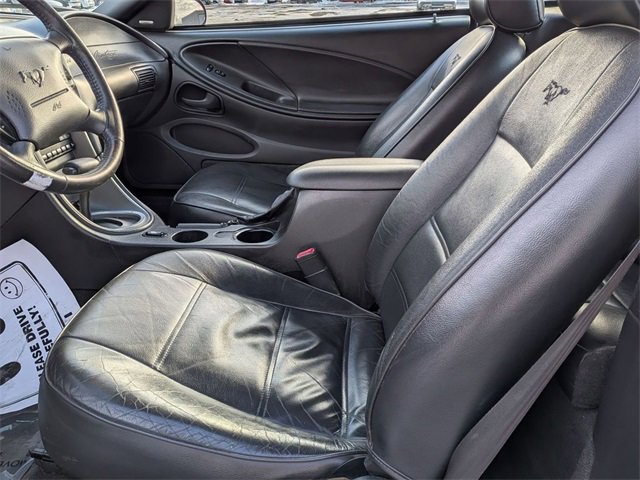 Used 2004 Ford Mustang Convertible image 11