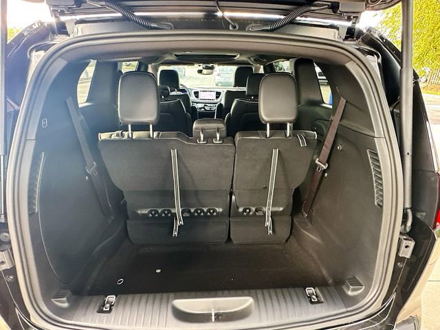 New 2026 Chrysler Pacifica Limited w/ S Appearance Package image 30