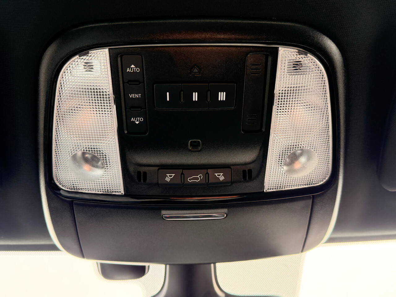 Used 2025 Dodge Durango R/T image 25