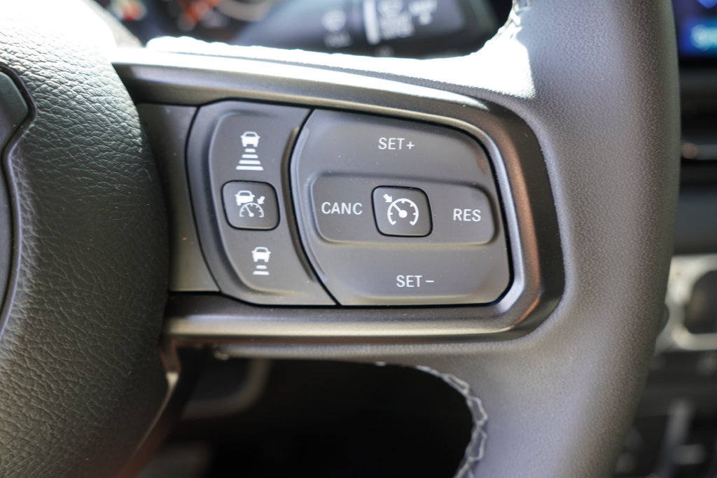 Certified 2026 Jeep Gladiator Mojave AWD/4WD image 29