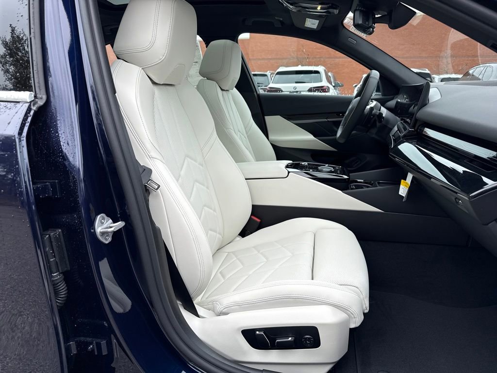 New 2026 BMW 530i xDrive image 26