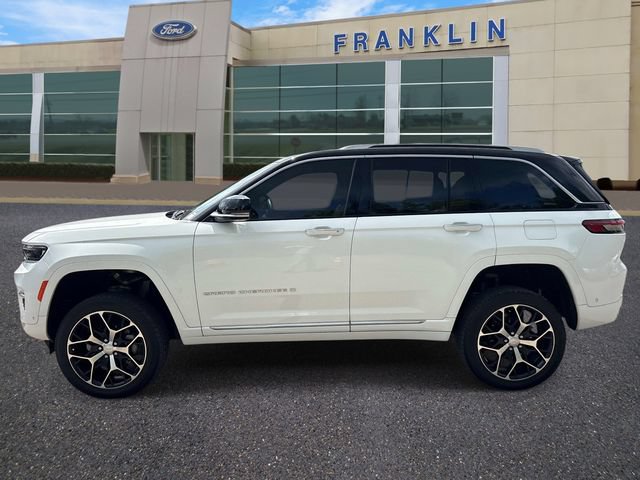 Used 2024 Jeep Grand Cherokee Summit AWD/4WD image 4
