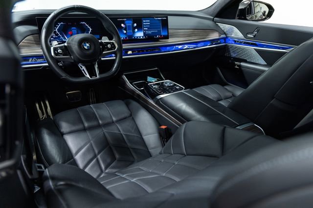 Certified 2023 BMW 760i xDrive w/ Executive Package AWD/4WD image 20