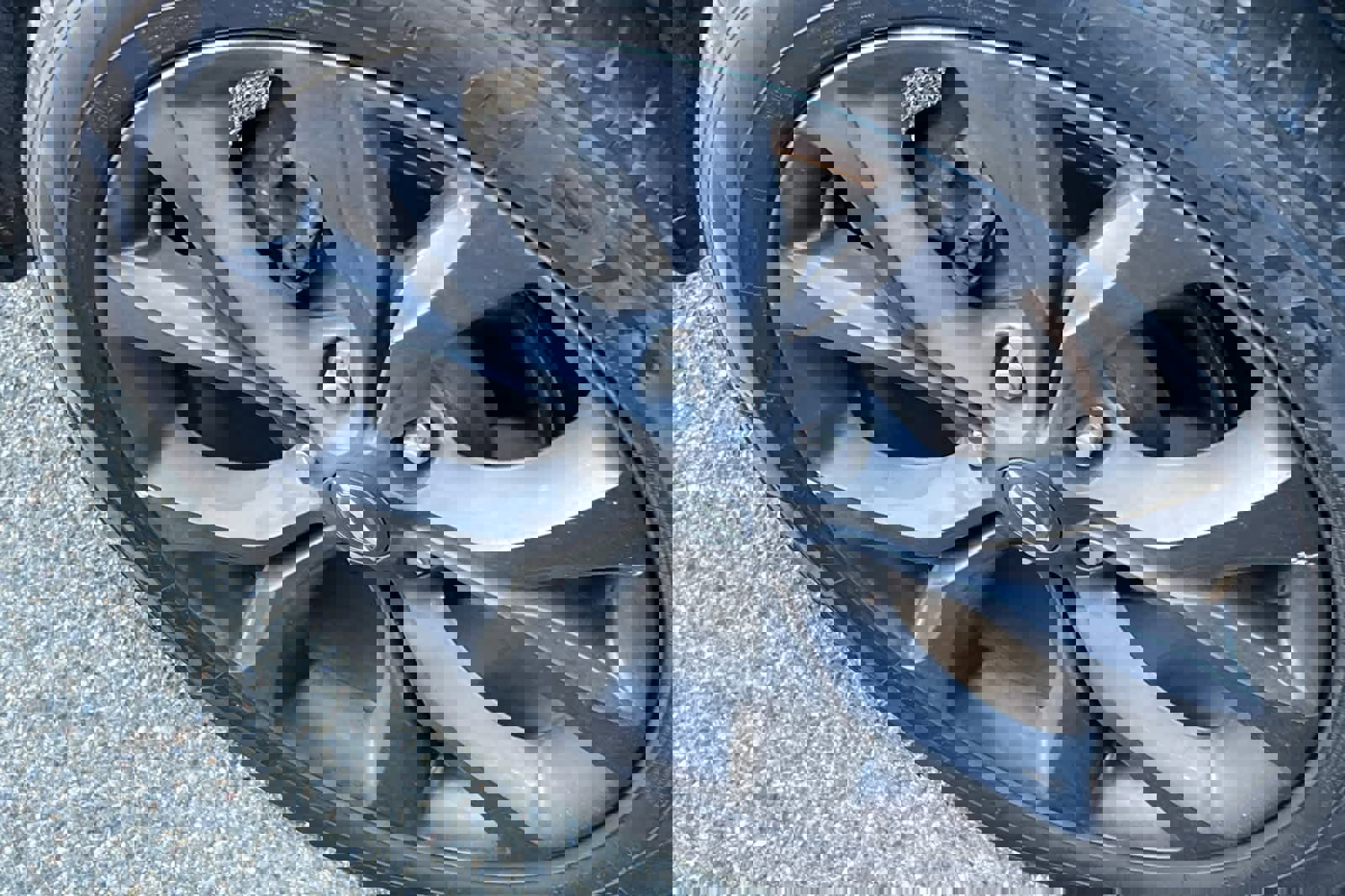 Used 2019 Chrysler Pacifica Limited w/ Advanced Safetytec Group image 17