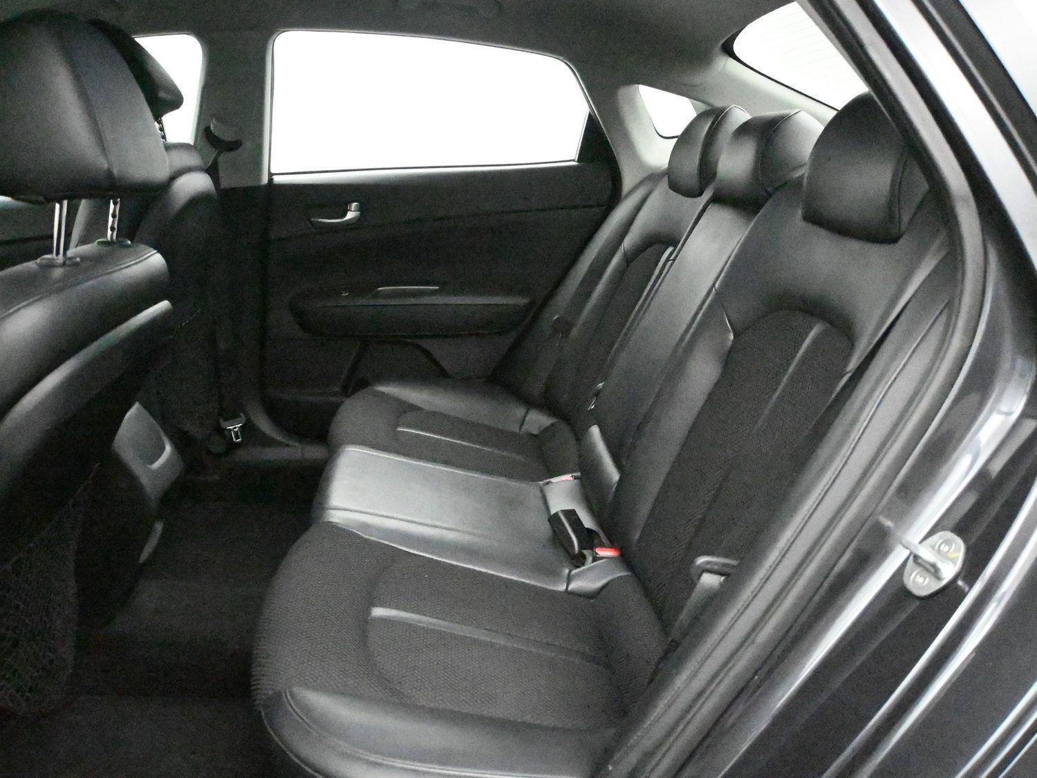 Used 2019 Kia Optima S FWD image 9
