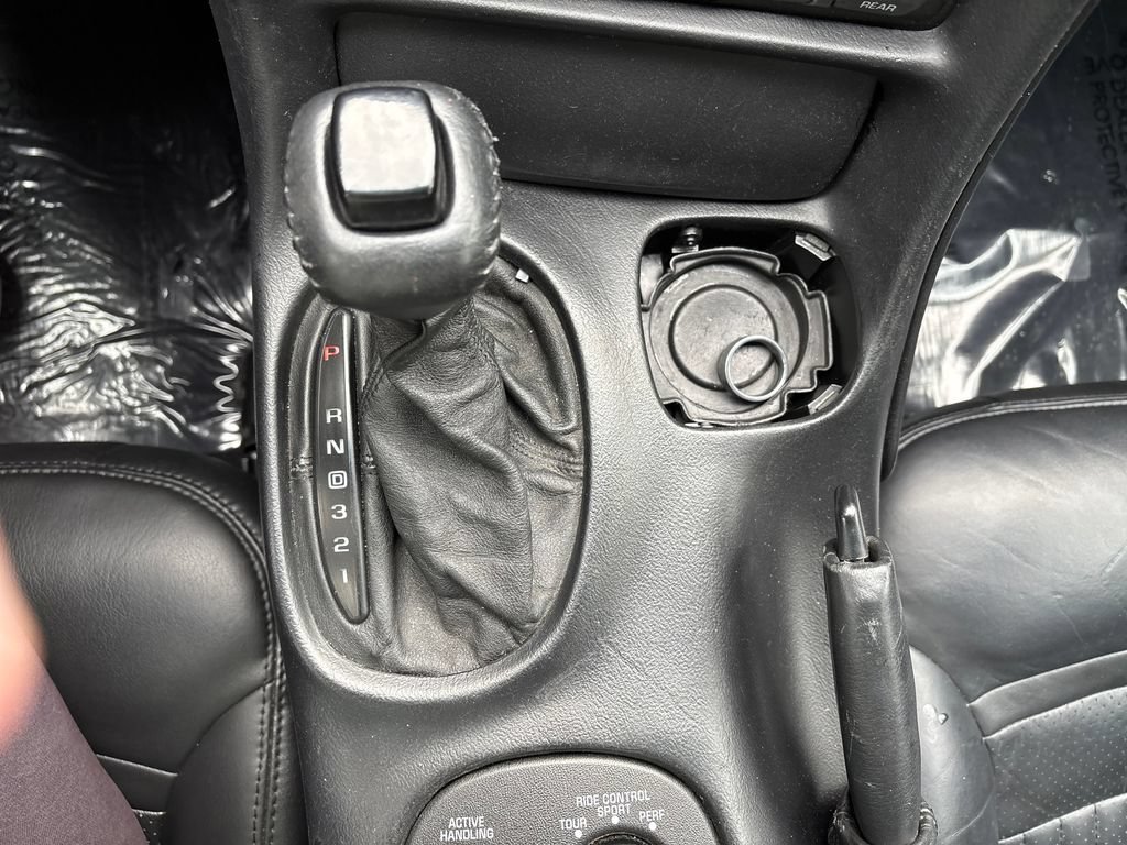 Used 1998 Chevrolet Corvette Convertible RWD image 18