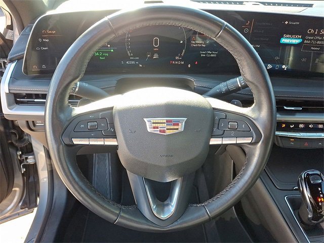 Used 2024 Cadillac XT4 Premium Luxury image 15