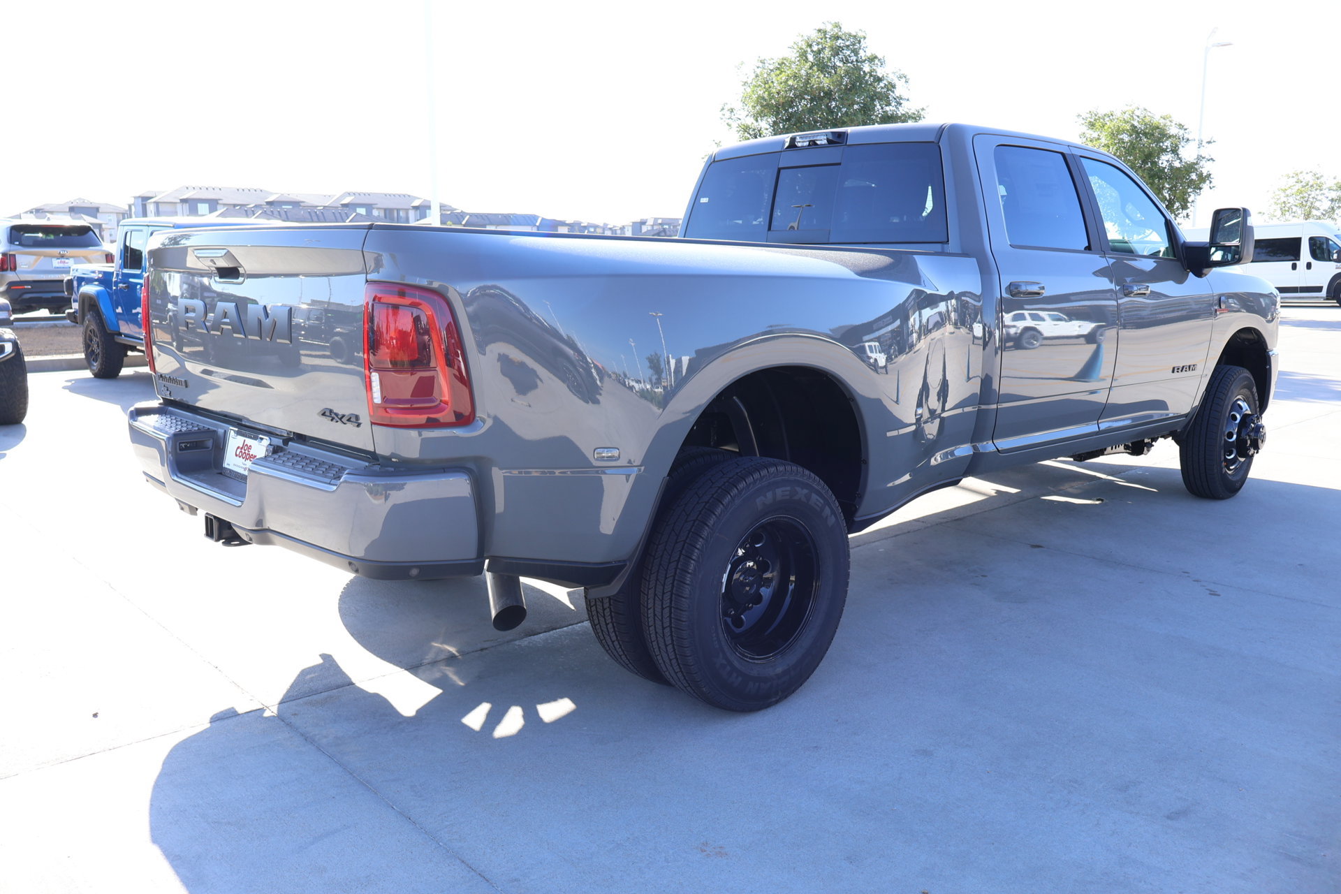 New 2027 RAM 3500 Laramie AWD/4WD image 21