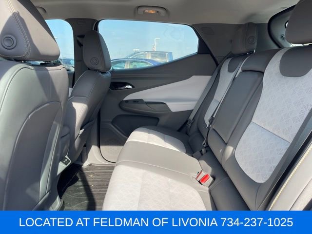 Used 2023 Chevrolet Bolt EUV Premier w/ Sun & Sound Package FWD image 9