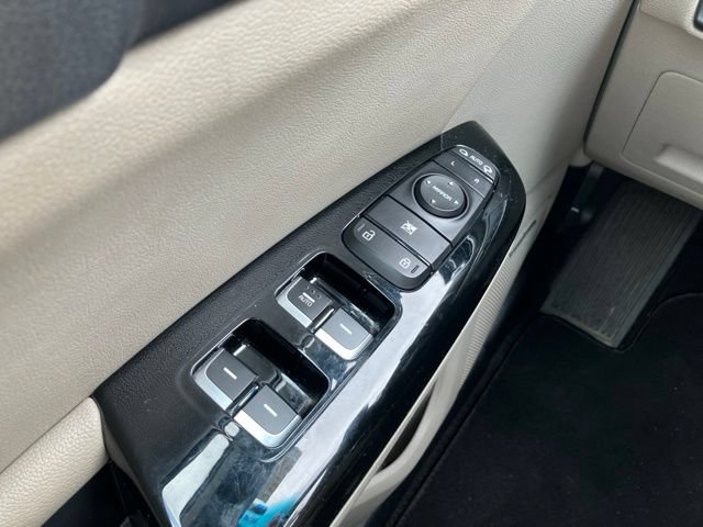 Used 2022 Kia Sportage SX AWD/4WD image 16