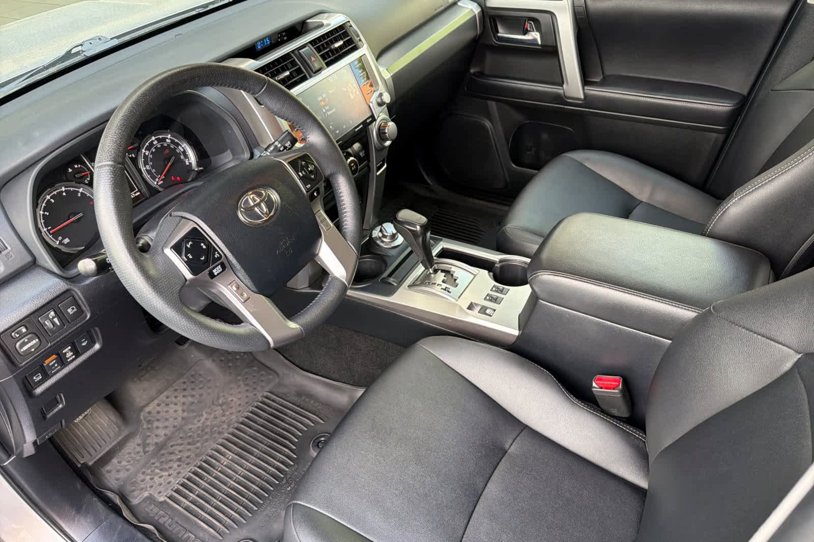 Used 2022 Toyota 4Runner TRD Sport w/ Technology Package AWD/4WD image 13