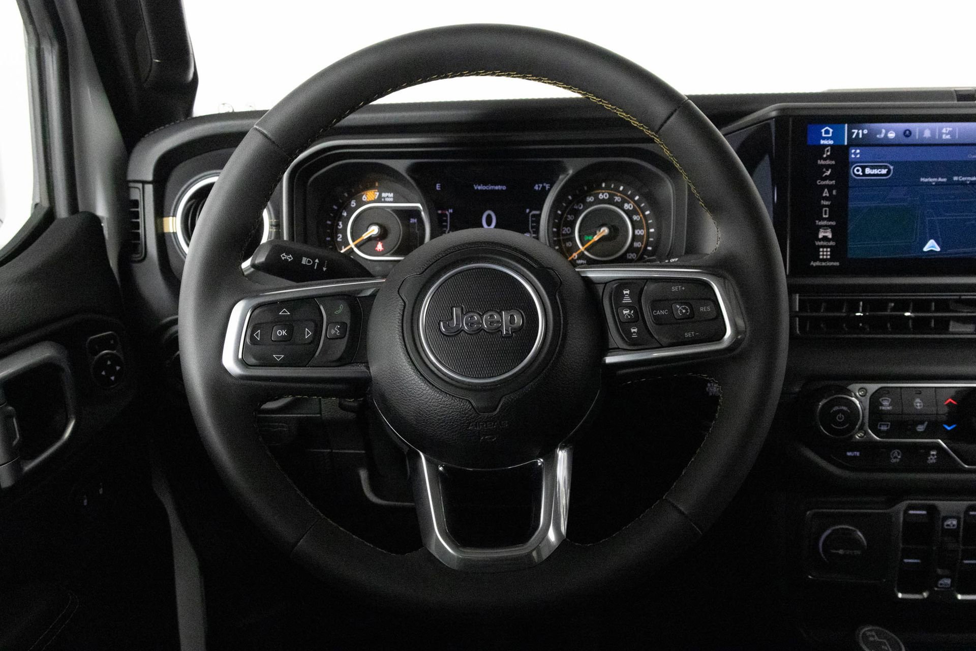 Used 2024 Jeep Wrangler Sahara w/ Technology Group image 30