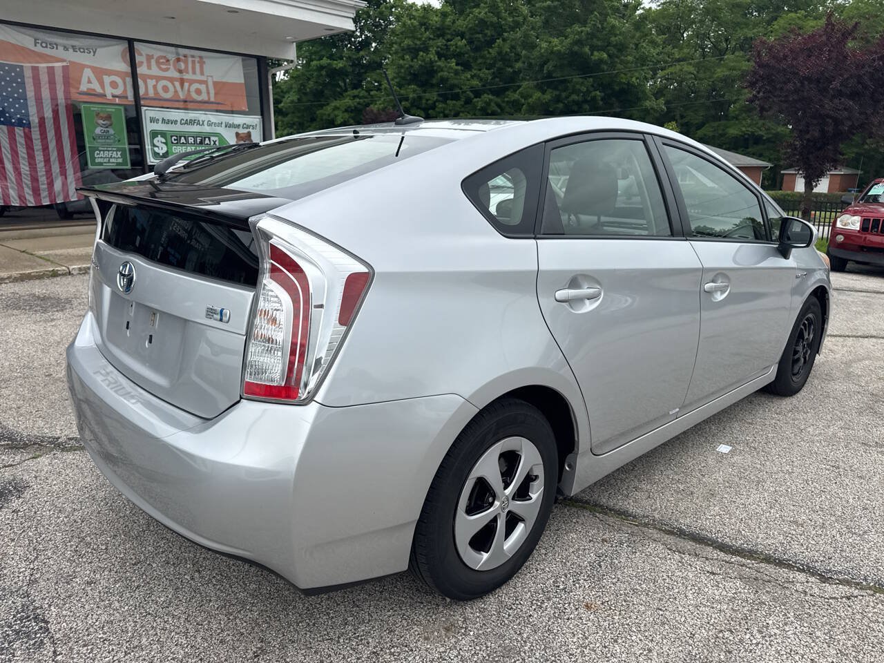 Used 2013 Toyota Prius Three w/ Solar Roof Pkg FWD image 23